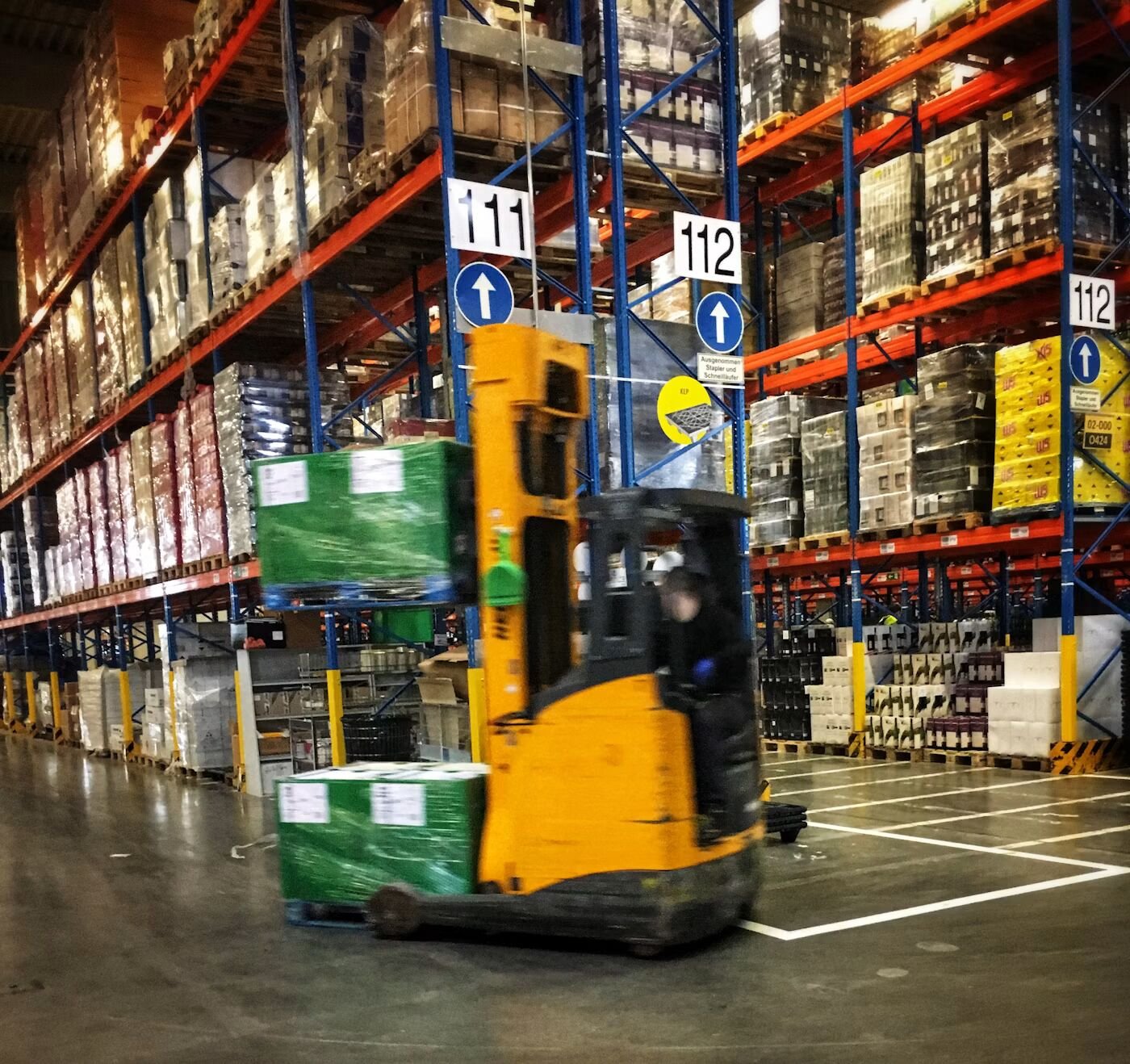 Warehouse with pallets