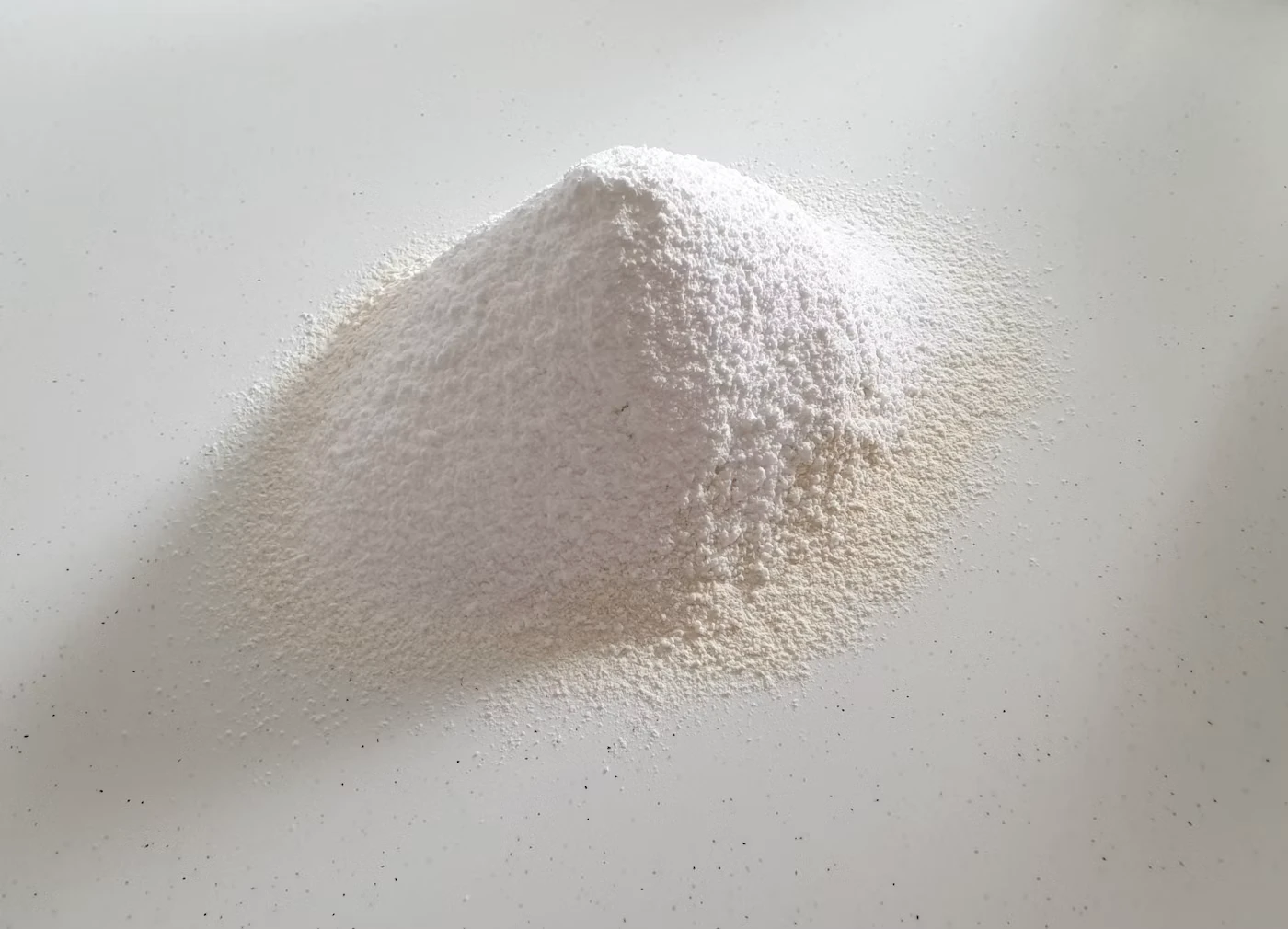 Fine white starch powder